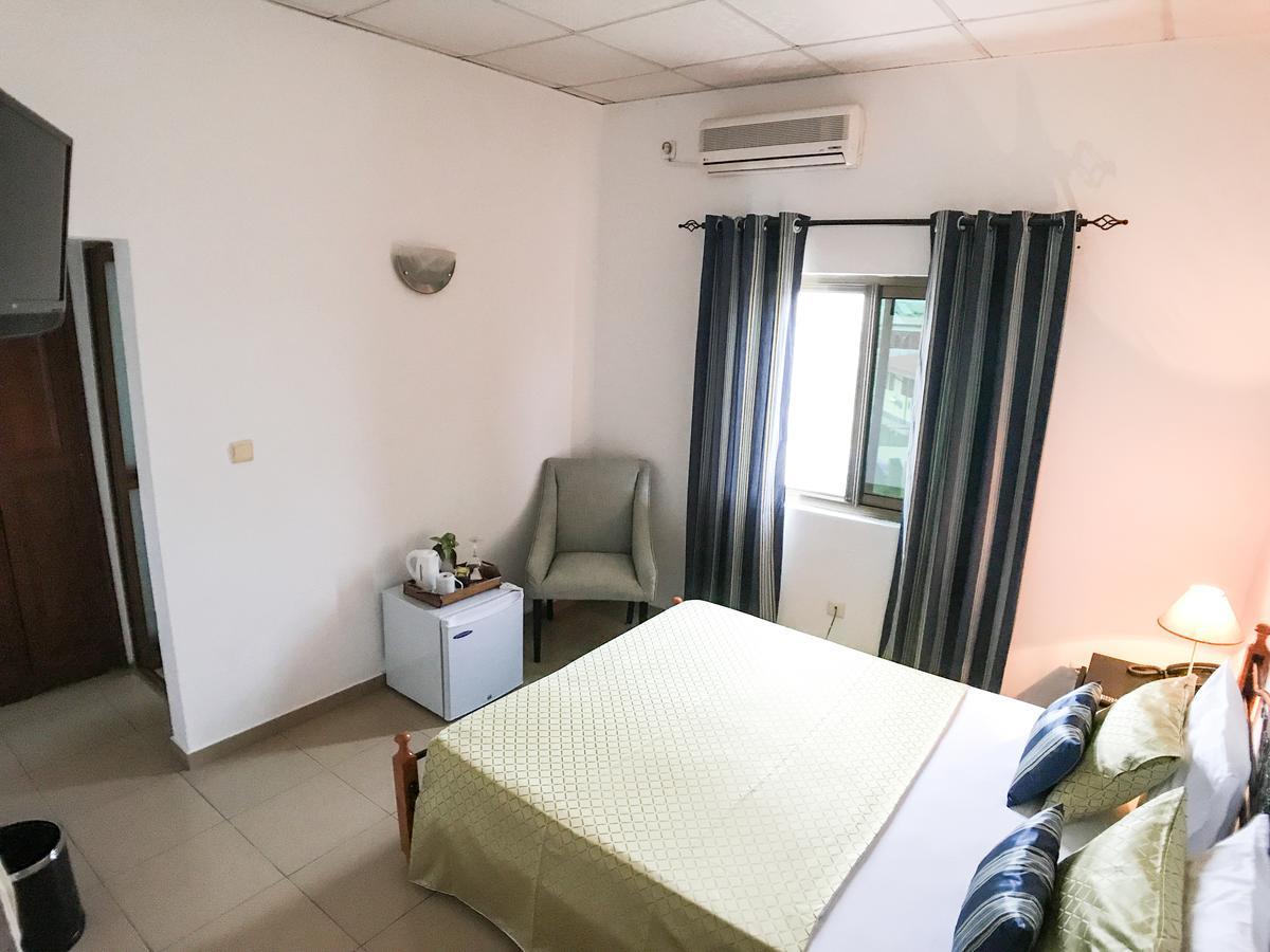 Hotel Residencial Luxan Sao Tome Extérieur photo